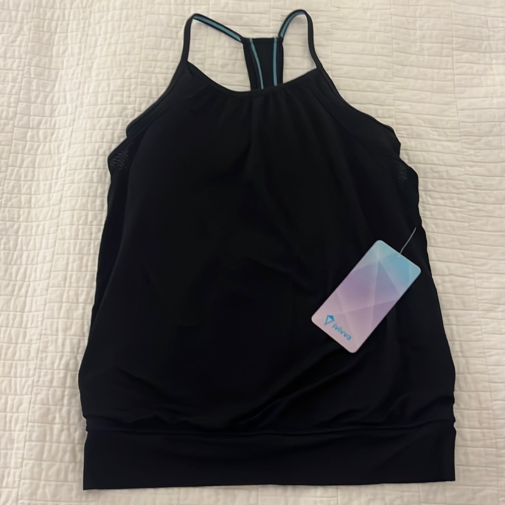 Athletic shirt with tag